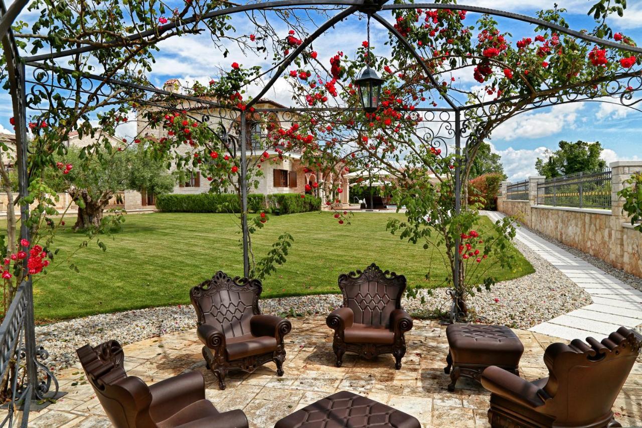 Villa Carolus-Luxurious Istrian Villa Barat  Exterior photo