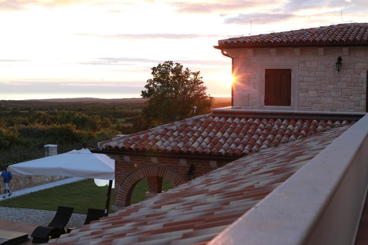 Villa Carolus-Luxurious Istrian Villa Barat  Exterior photo