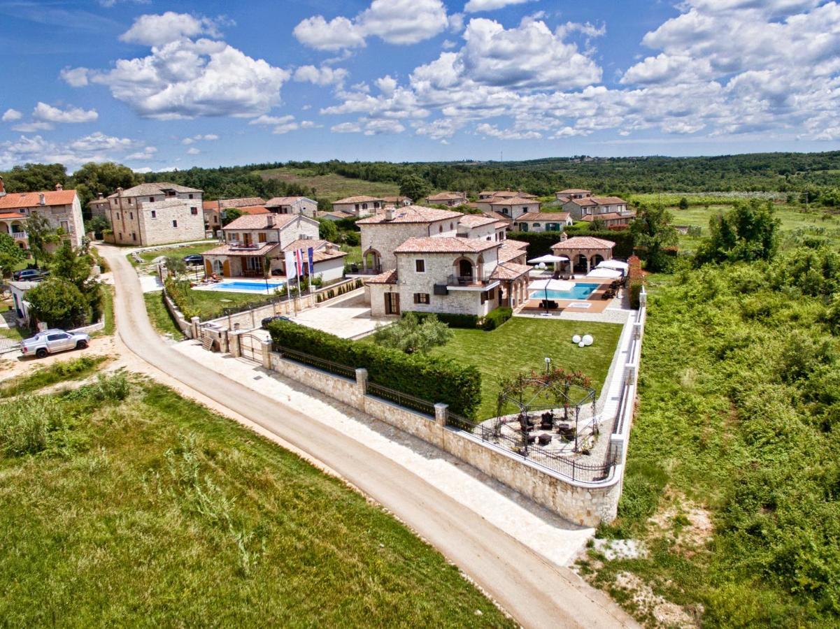 Villa Carolus-Luxurious Istrian Villa Barat  Exterior photo